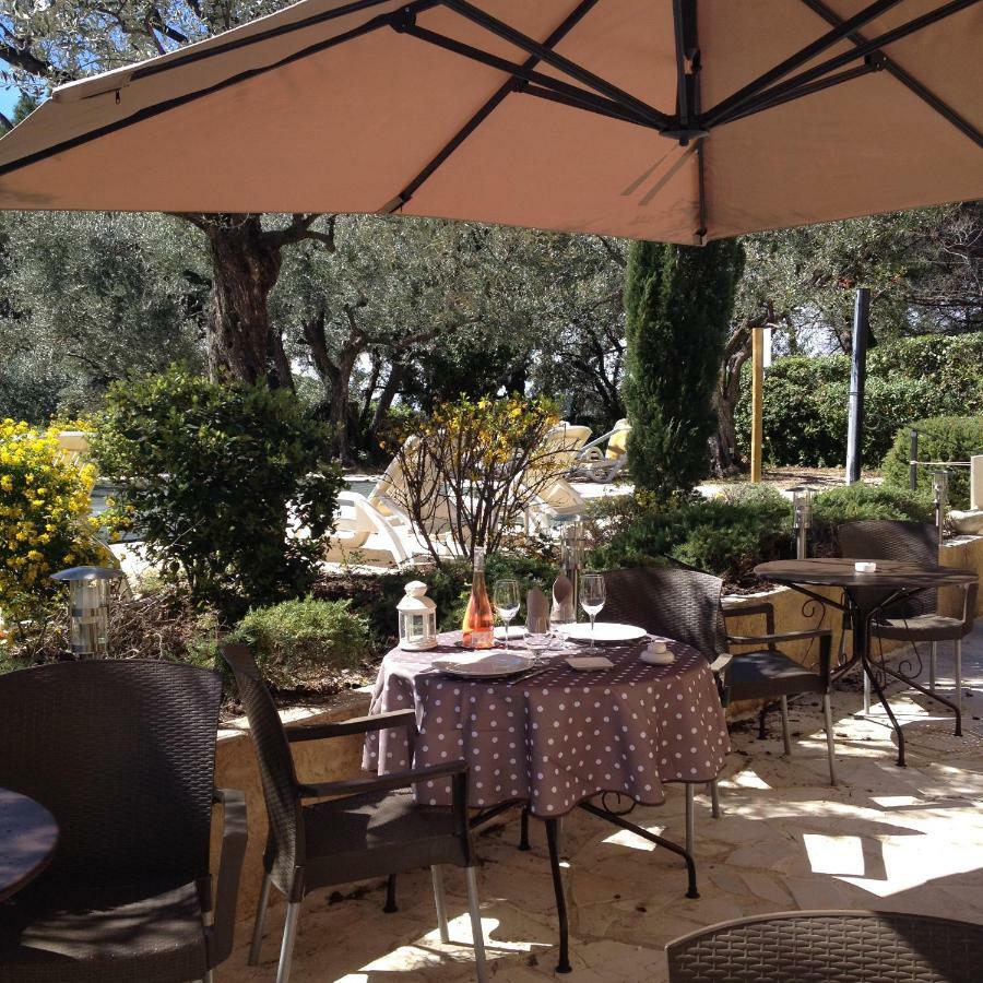 Отель La Picholine En Provence Ньон Экстерьер фото